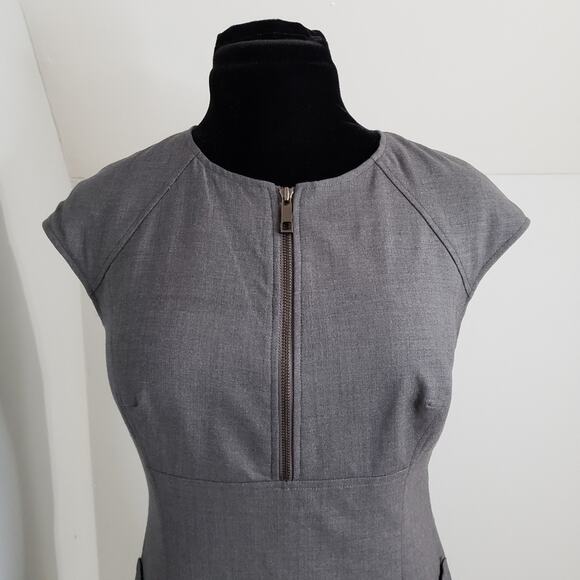 ECCOCI Gray Paneled Round Neck Cap Sleeve Zipper Front Midi Sheath Dress - Picture 9 of 12